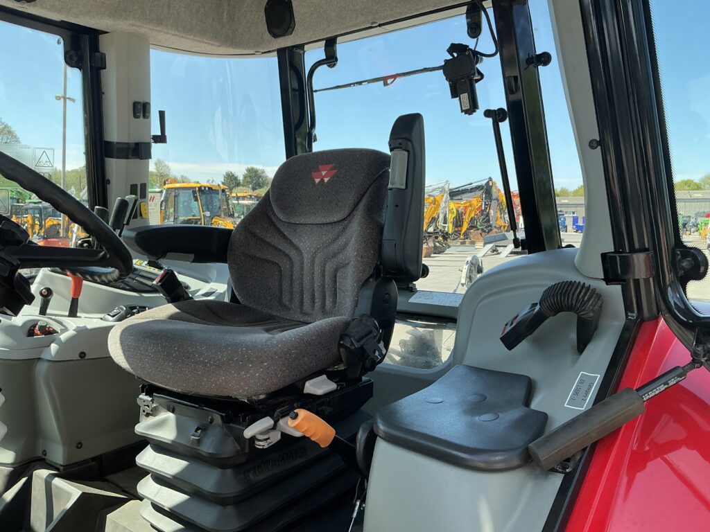 Massey Ferguson 5410 Dyna 4 2WD Tractor (ST26570)