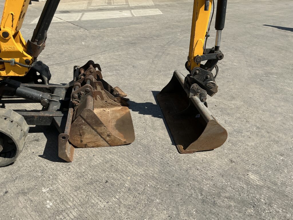 JCB 8025 ZTS Digger (ST26339)