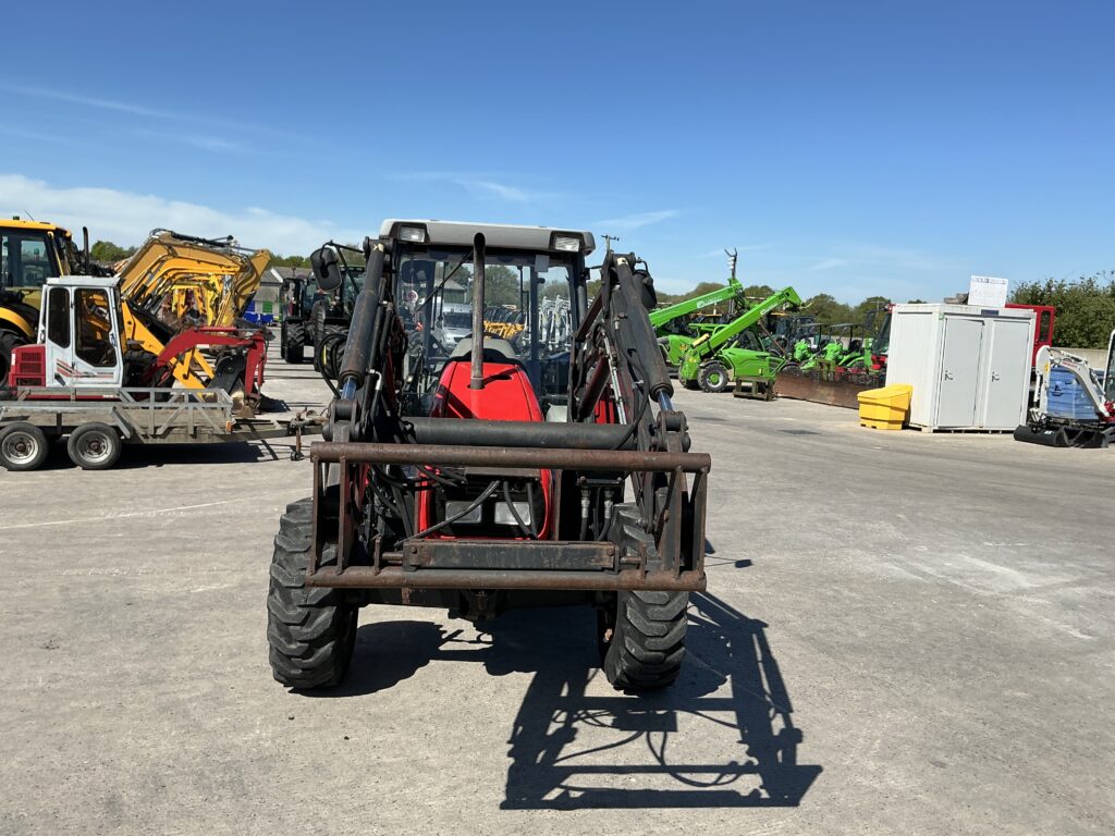 Massey Ferguson 4235 Tractor (ST26470)