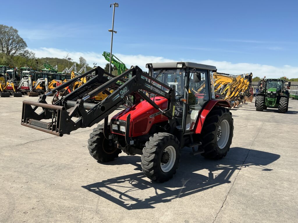 Massey Ferguson 4235 Tractor (ST26470)