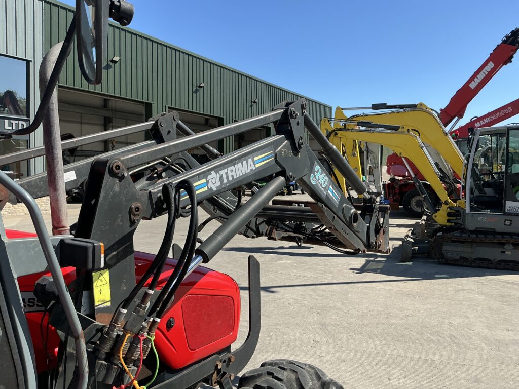 Massey Ferguson 4235 Tractor (ST26470)