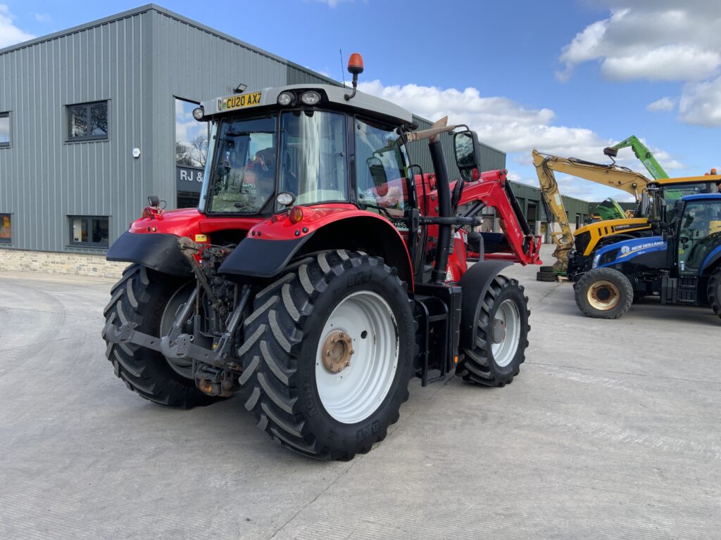 Massey Ferguson 6716S Dyna6 Tractor (ST26010)