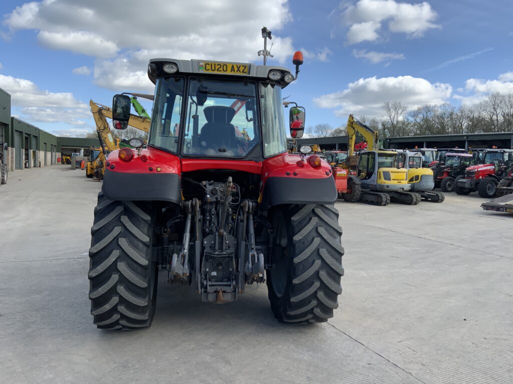 Massey Ferguson 6716S Dyna6 Tractor (ST26010)