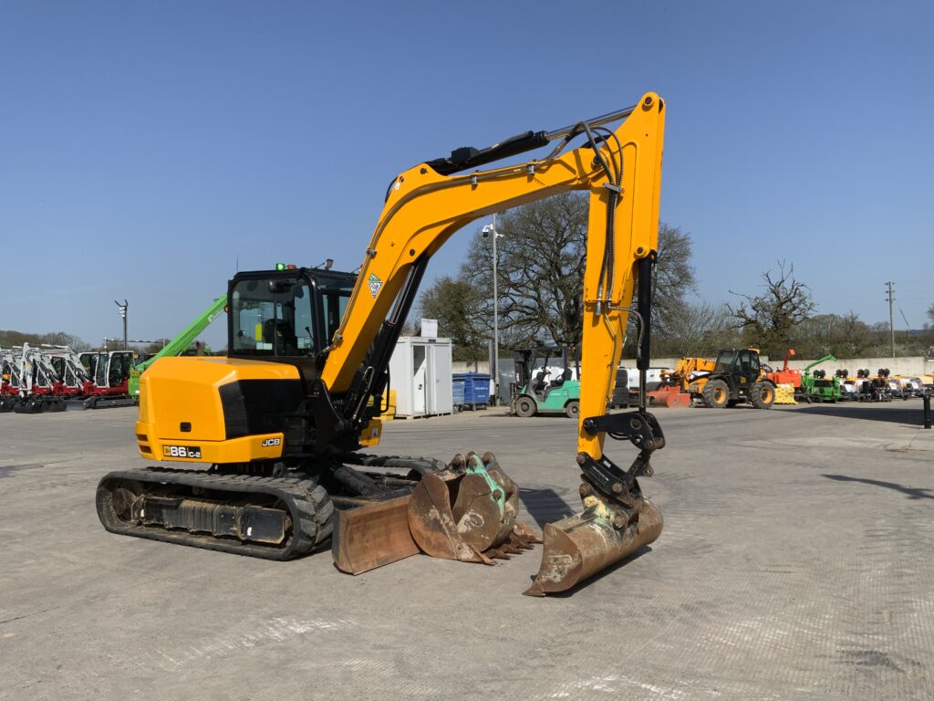 JCB 86C-2 Digger (ST26177)