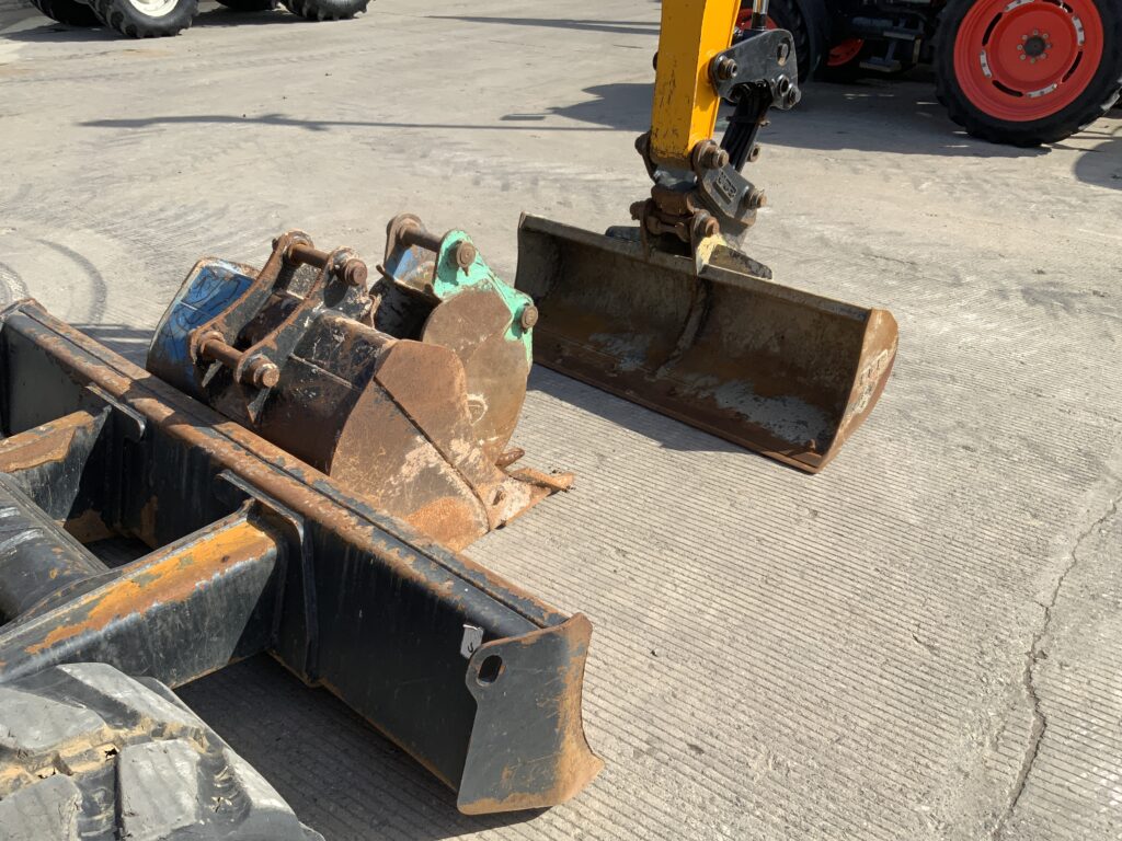 JCB 86C-2 Digger (ST26177)