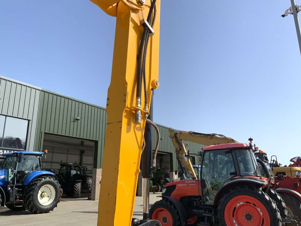JCB 86C-2 Digger (ST26177)
