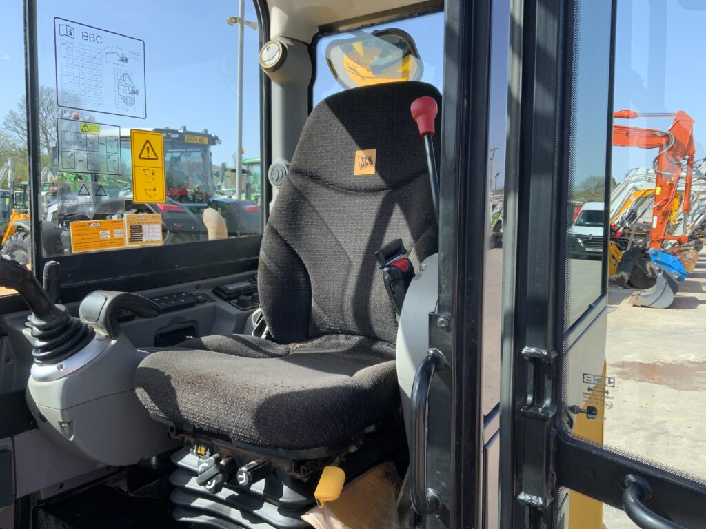JCB 86C-2 Digger (ST26177)
