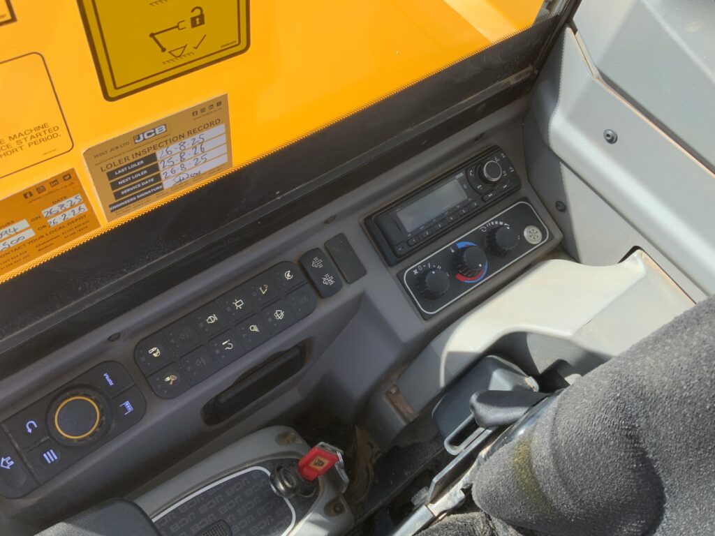 JCB 86C-2 Digger (ST26177)