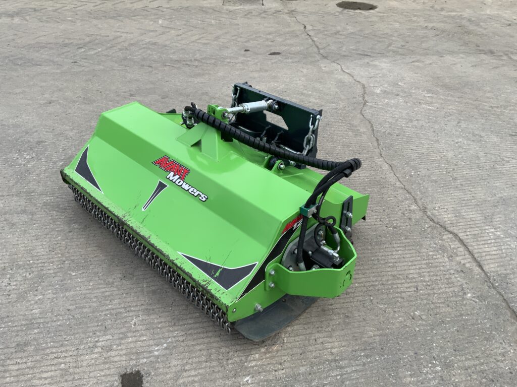 Avant 1200 Flail Mower