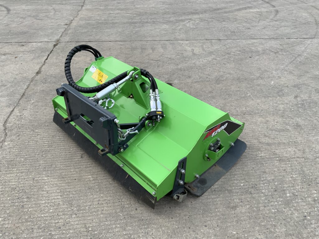 Avant 1200 Flail Mower