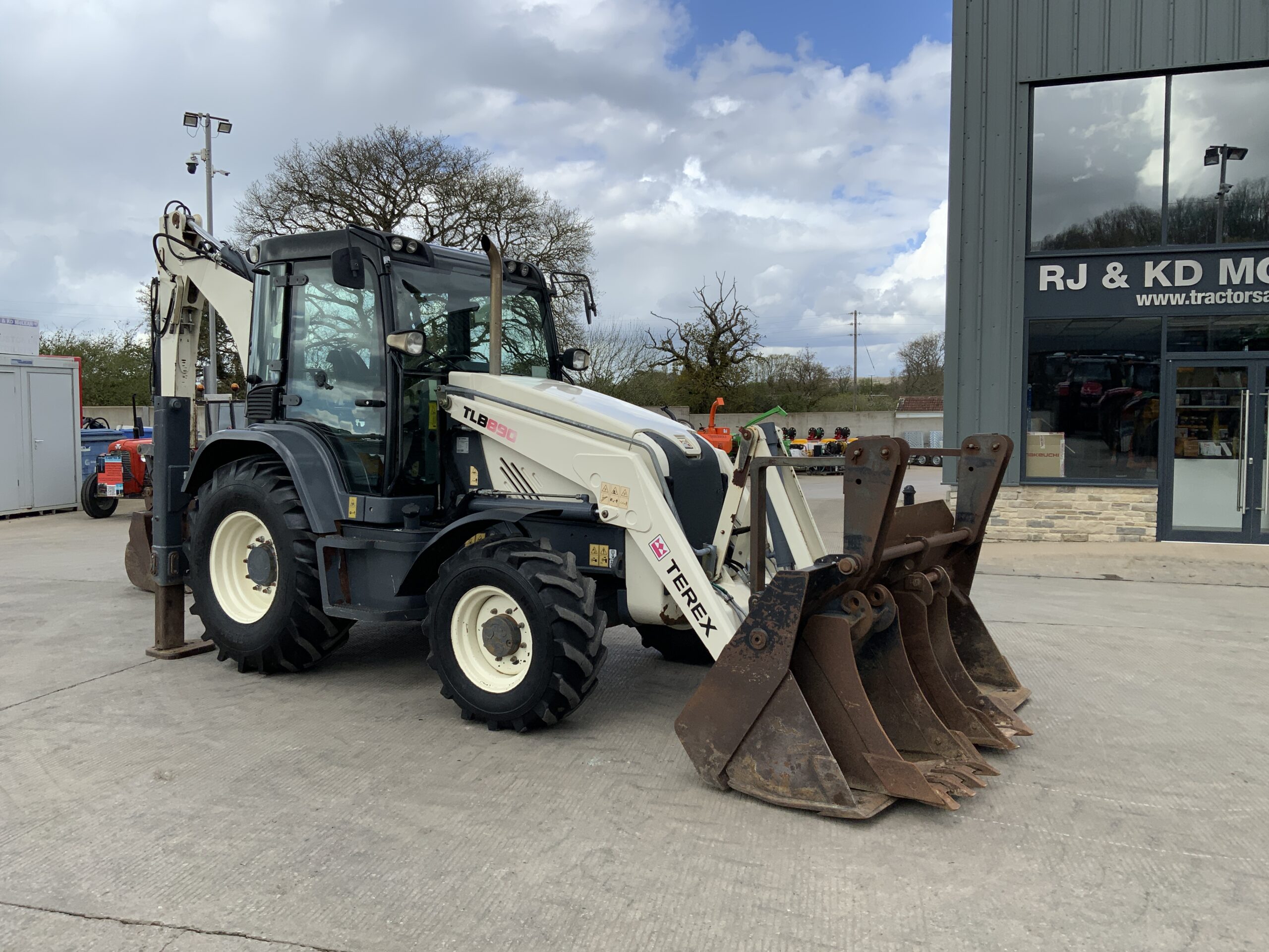 Terex TLB 890 Wheeled Digger (ST26459) - RJ and KD McLean Ltd