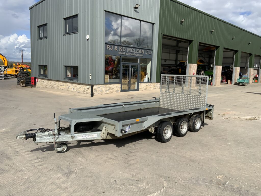 Ifor Williams GX126 Tri Axle Plant Trailer