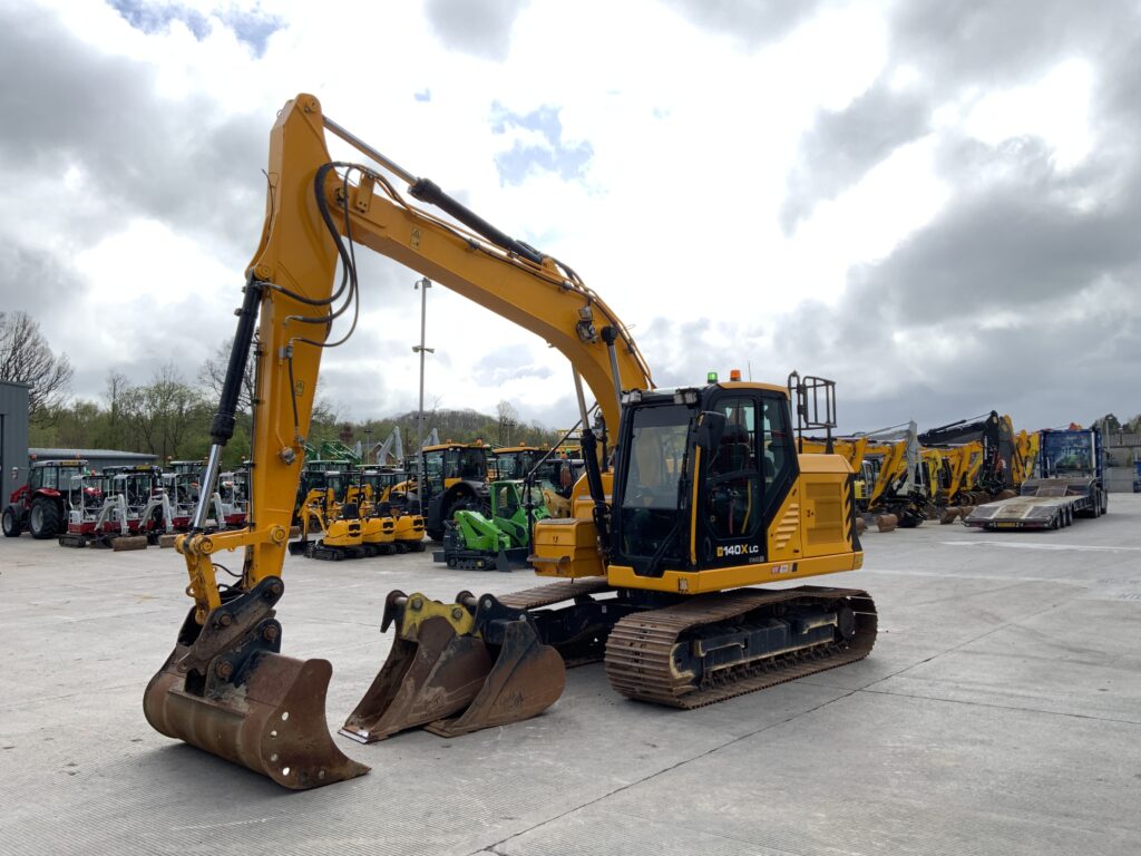 JCB 140X LC Digger (ST26182)