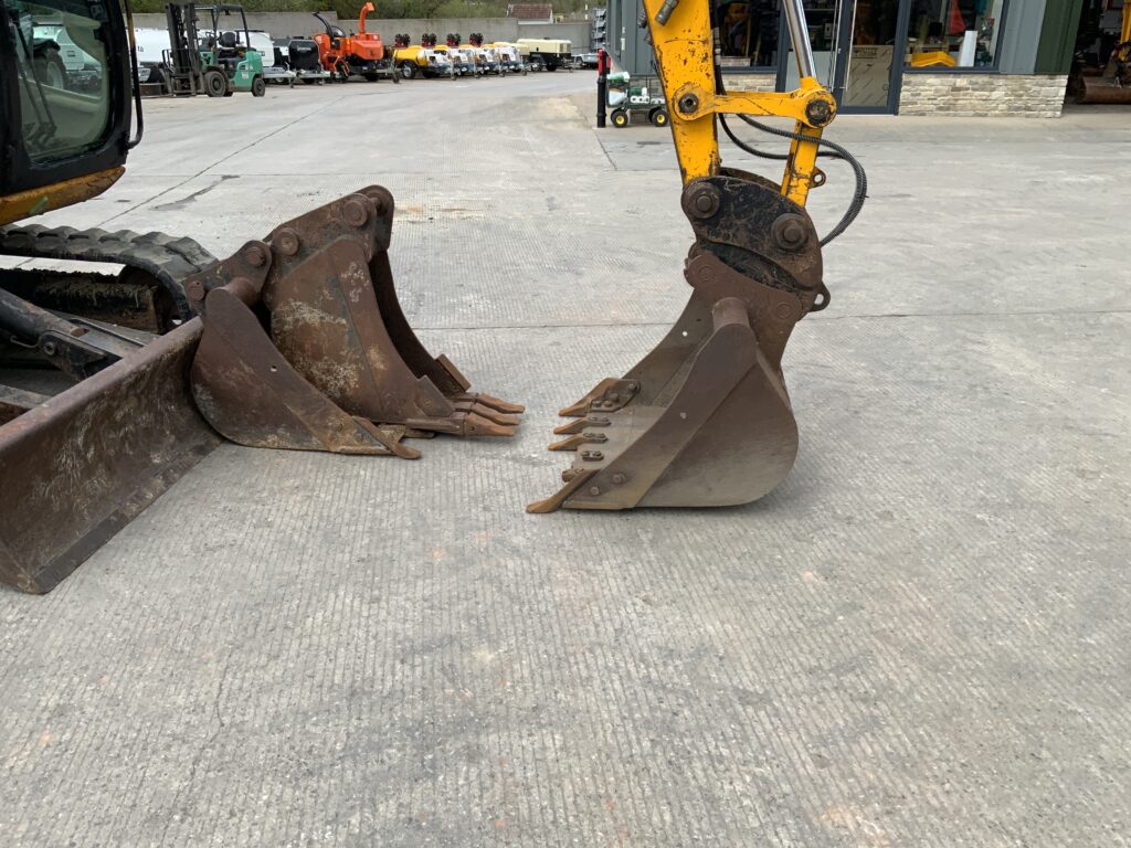 JCB JZ70 ZTS Digger (ST26457)