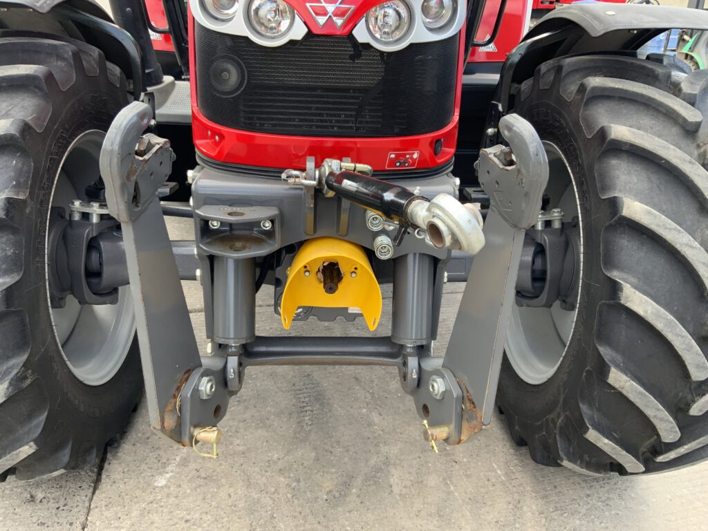 Massey Ferguson 5713S Dyna4 Tractor (ST26492)