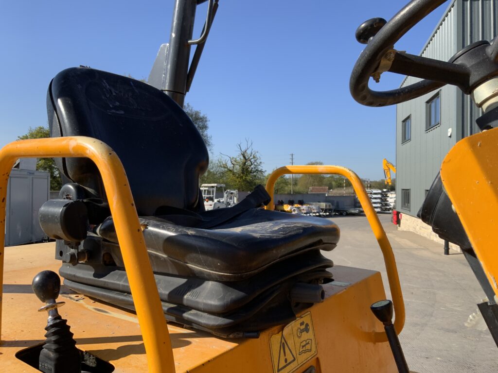 Thwaites 6 Tonne Straight Tip Dumper (ST26548)