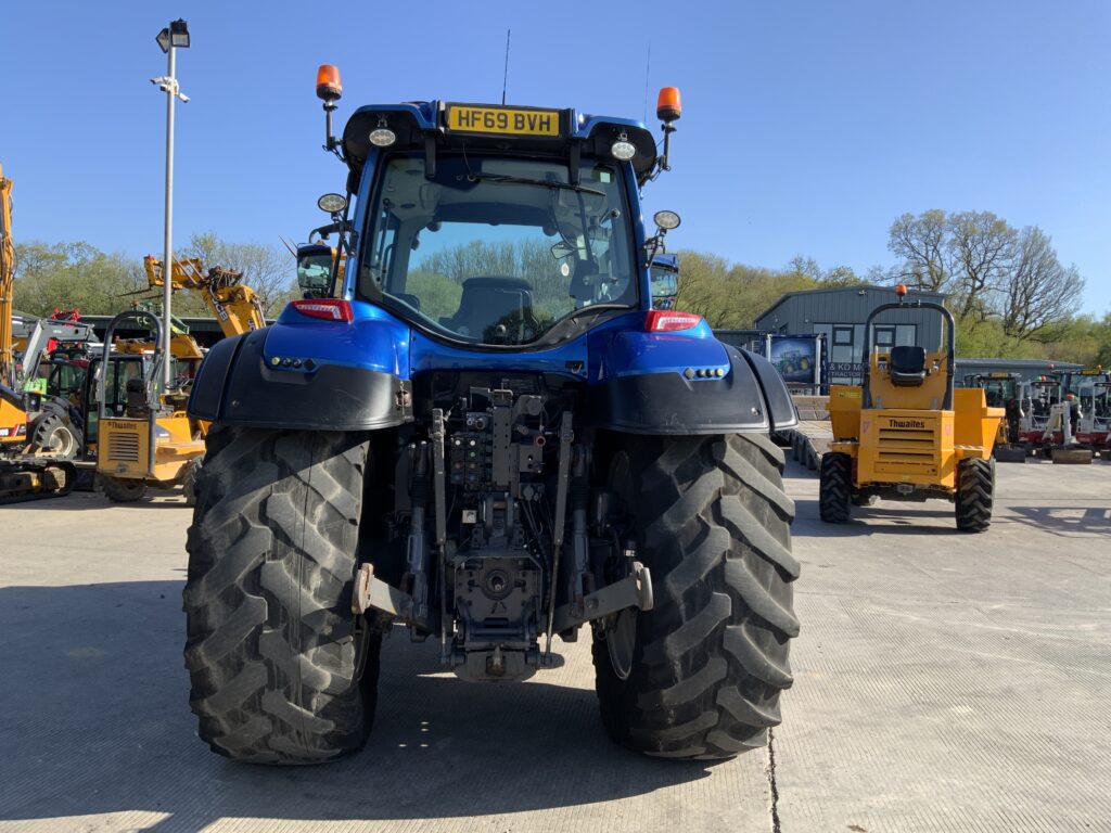 Valtra T214 Active Tractor (ST26241)