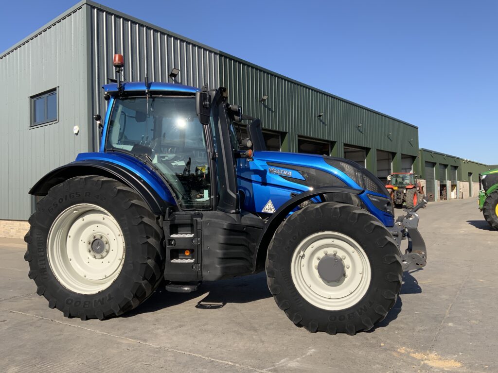 Valtra T214 Active Tractor (ST26241)