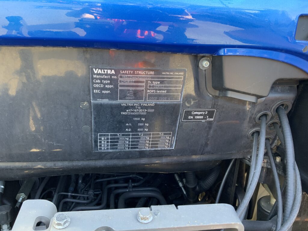 Valtra T214 Active Tractor (ST26241)