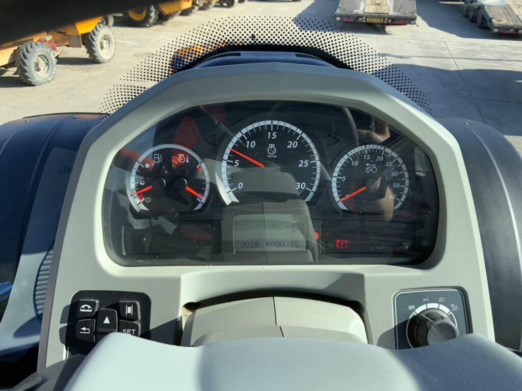 Valtra T214 Active Tractor (ST26241)