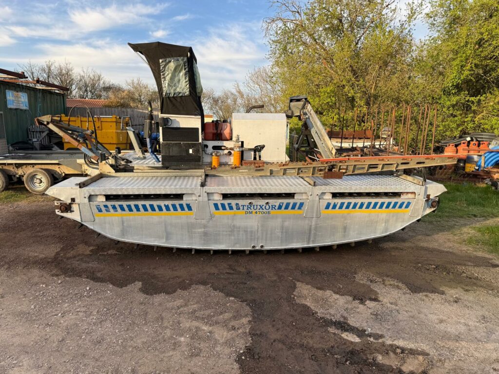 Truxor Amphibian Tool Carrier