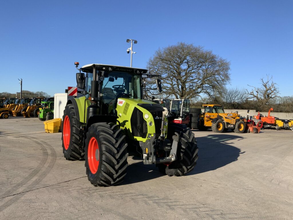 Claas 650 Arion Tractor (ST25367)