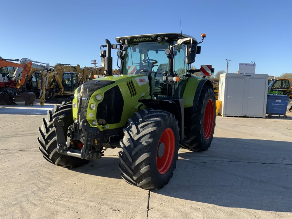 Claas 650 Arion Tractor (ST25367)