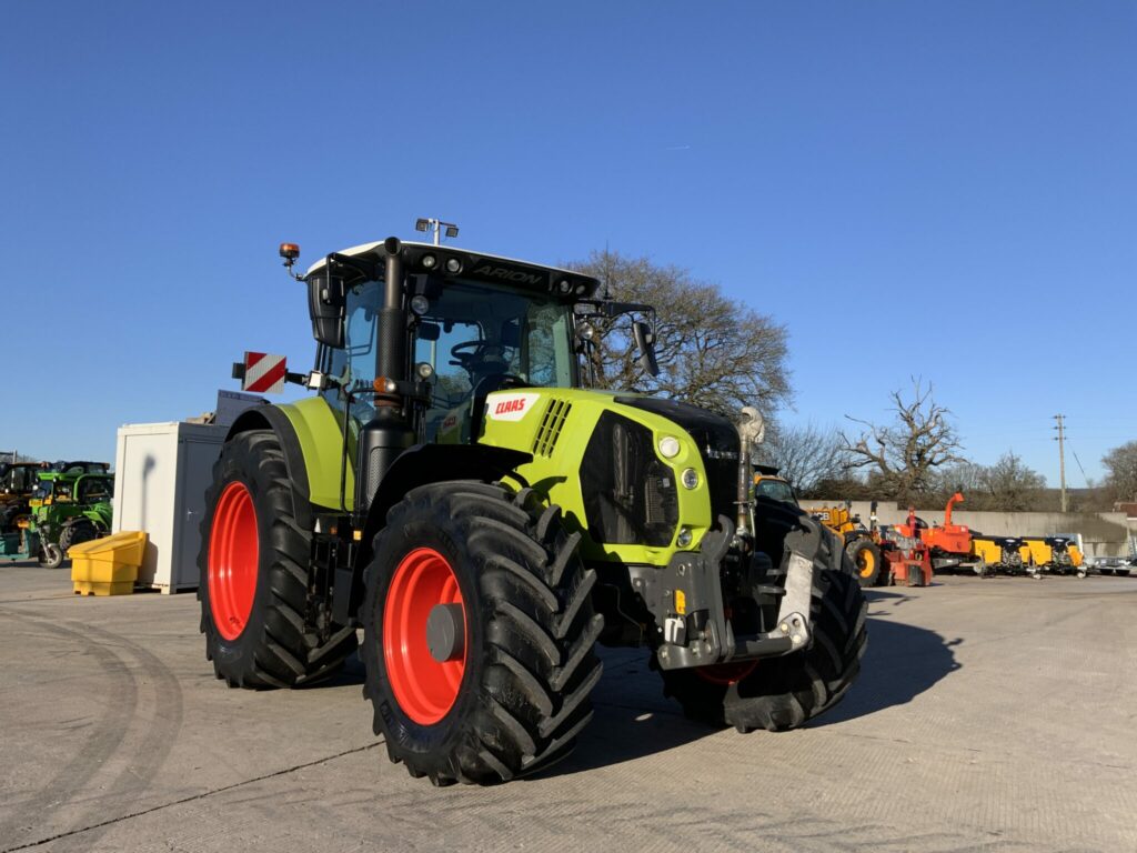 Claas 650 Arion Tractor (ST25367)