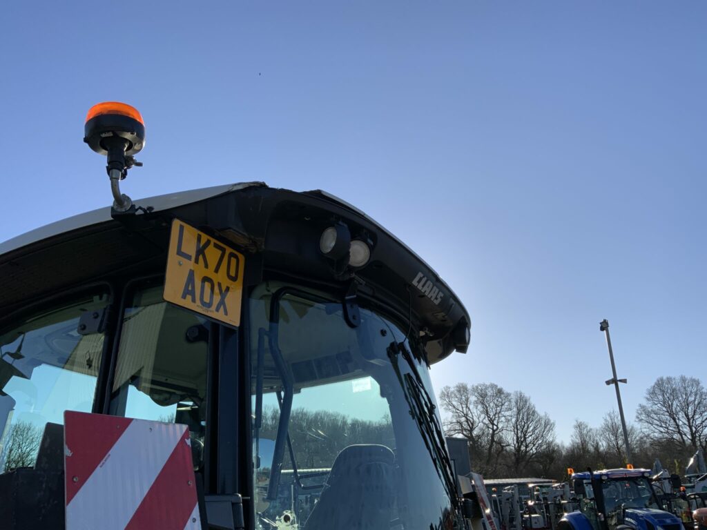 Claas 650 Arion Tractor (ST25367)