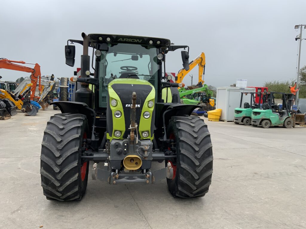 Claas 650 Arion Tractor (ST26102)