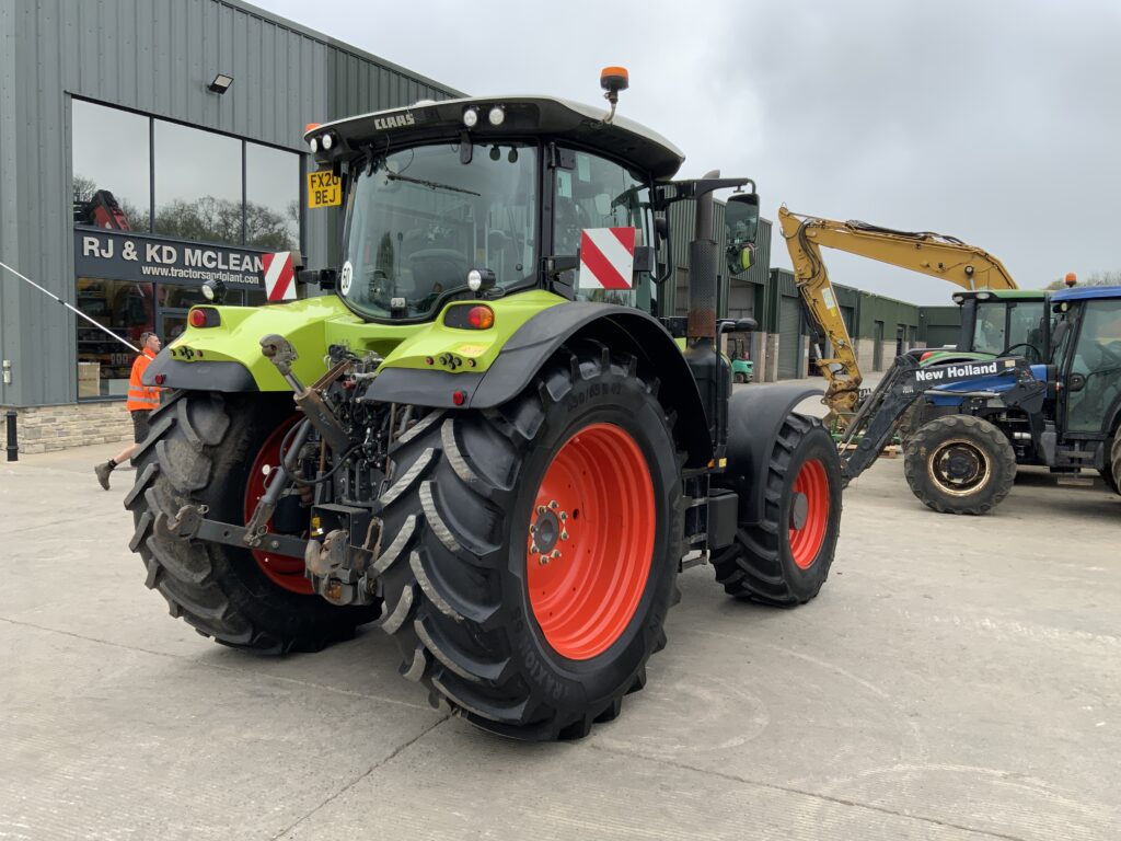 Claas 650 Arion Tractor (ST26102)