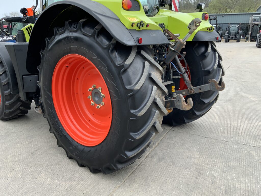 Claas 650 Arion Tractor (ST26102)