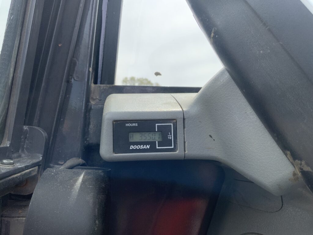 Doosan DX85R Digger (ST26269)