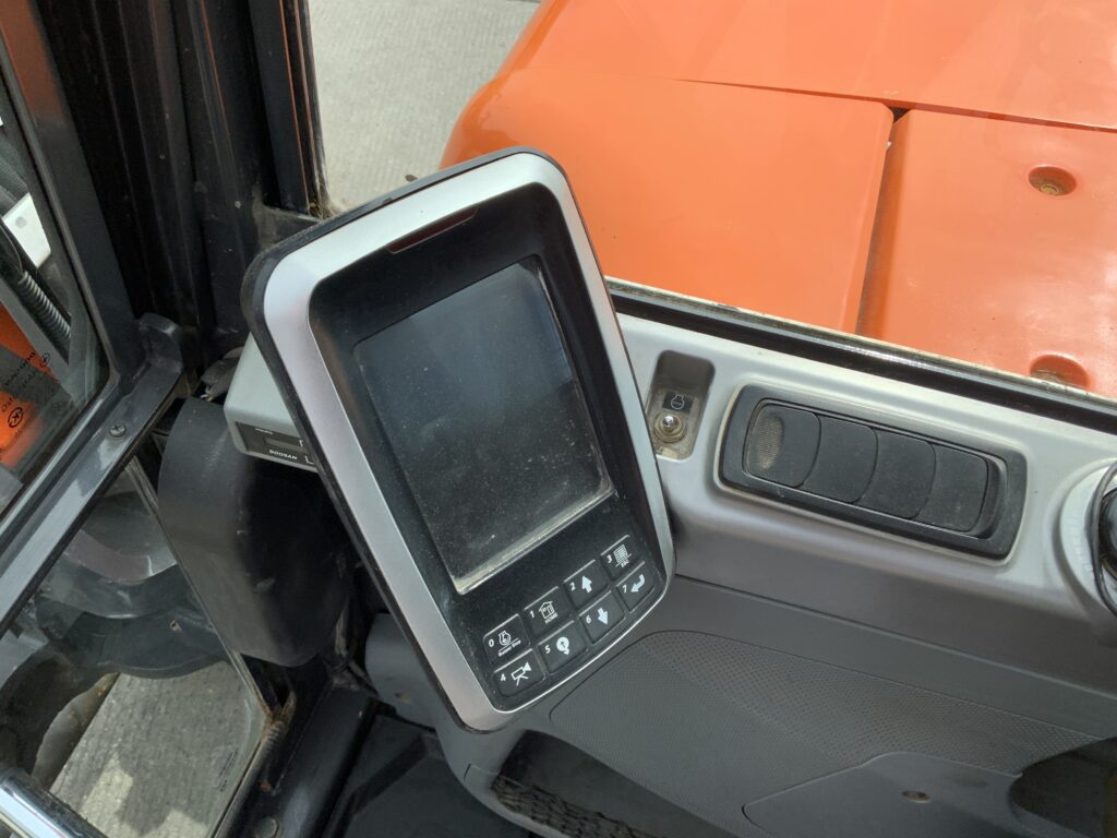 Doosan DX85R Digger (ST26269)