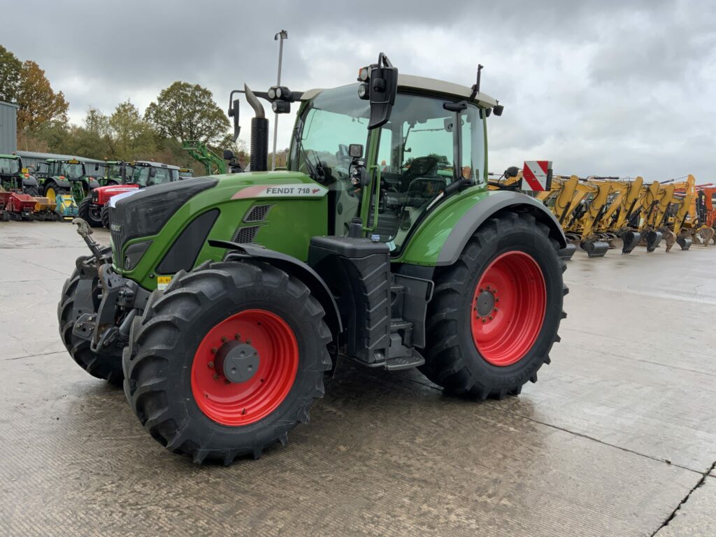 Fendt 718 Power Plus Tractor (ST24749)