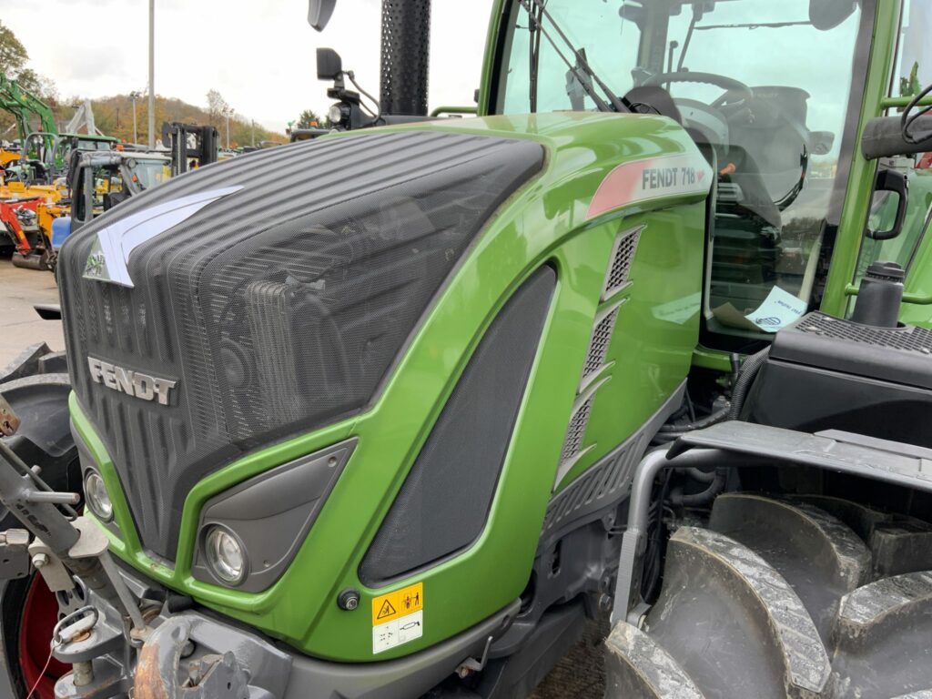 Fendt 718 Power Plus Tractor (ST24749)