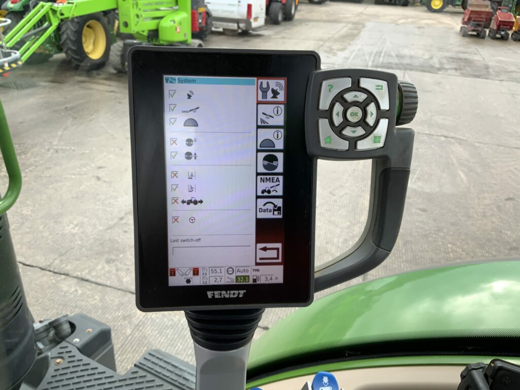 Fendt 718 Power Plus Tractor (ST24749)