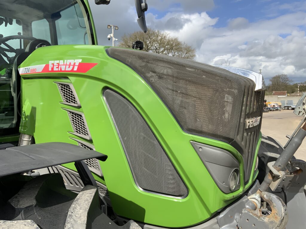 Fendt 724 Power Plus Tractor (ST26344)