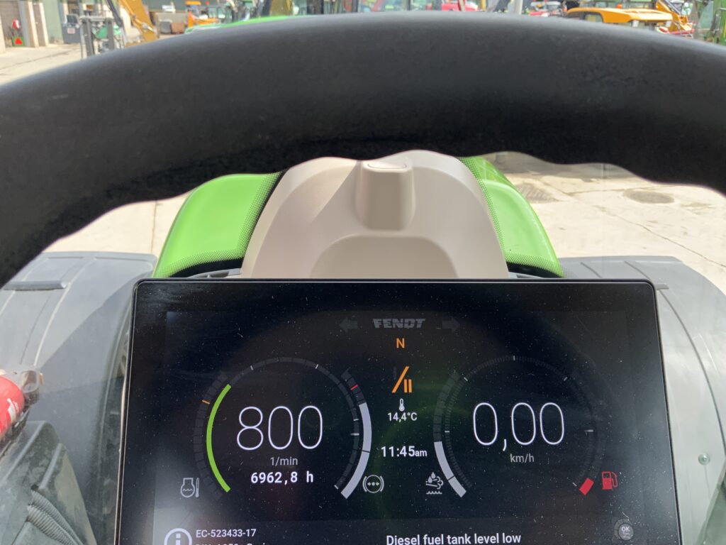 Fendt 724 Power Plus Tractor (ST26344)