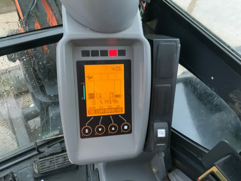 Hitachi Zaxis 65USB-5 Digger (ST25604)