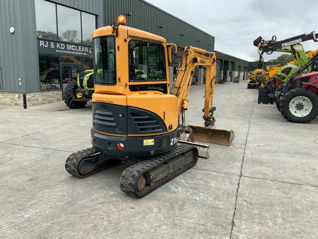 Hyundai Robex 27z-9 Digger (ST24418)