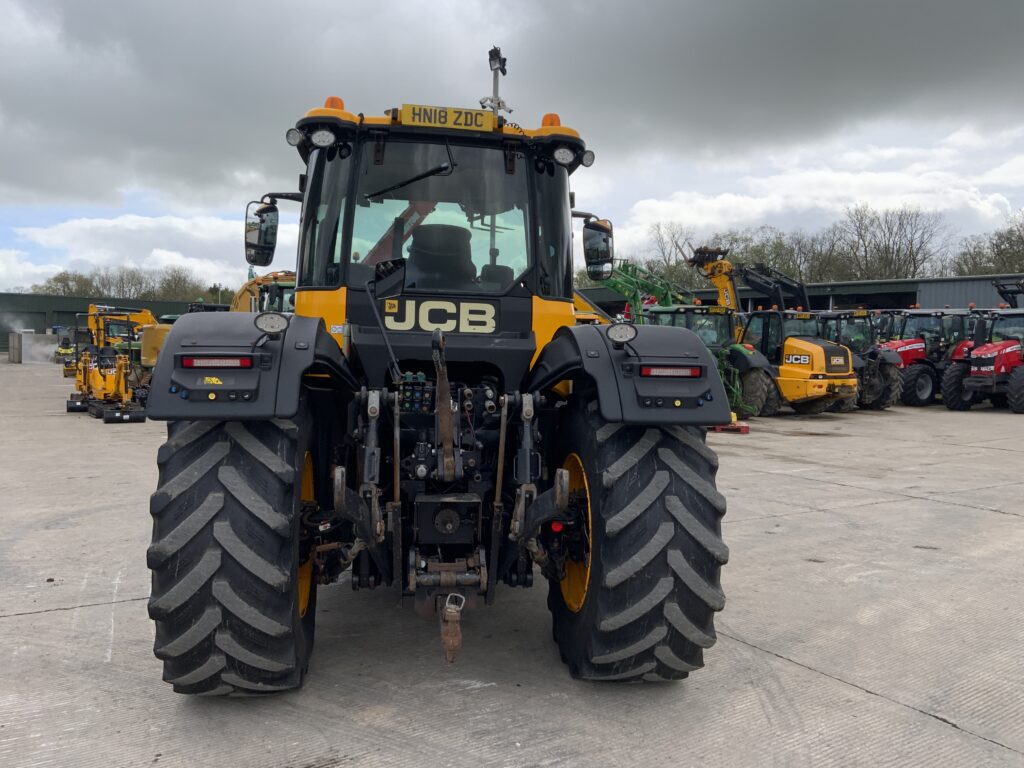 JCB 4220 Fastrac Tractor (ST26288)