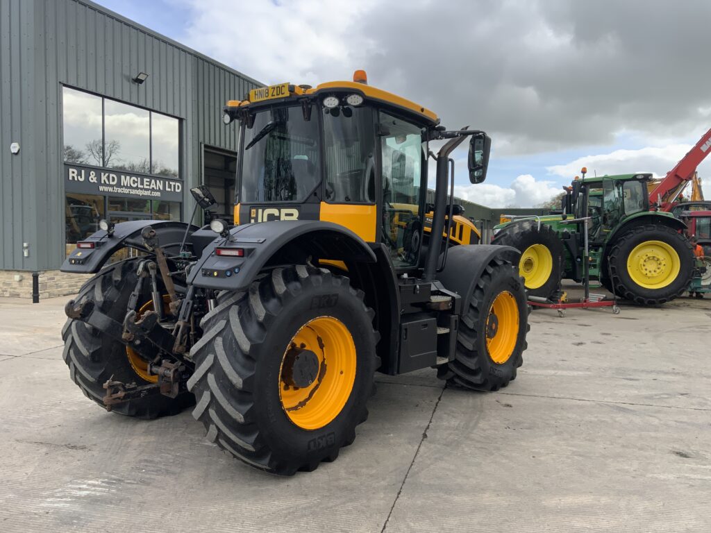 JCB 4220 Fastrac Tractor (ST26288)