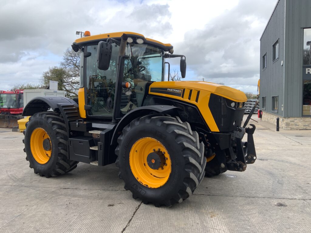 JCB 4220 Fastrac Tractor (ST26288)