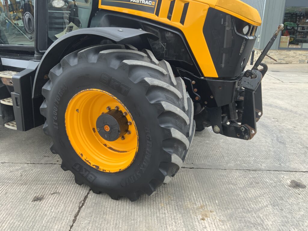 JCB 4220 Fastrac Tractor (ST26288)