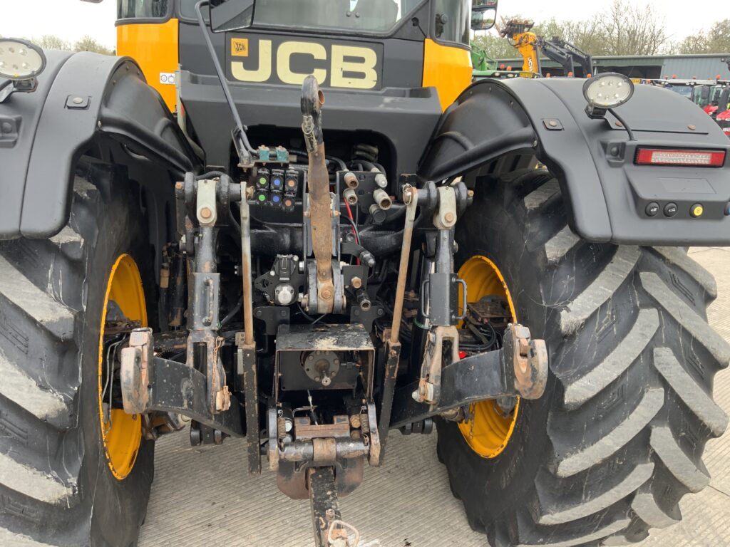 JCB 4220 Fastrac Tractor (ST26288)