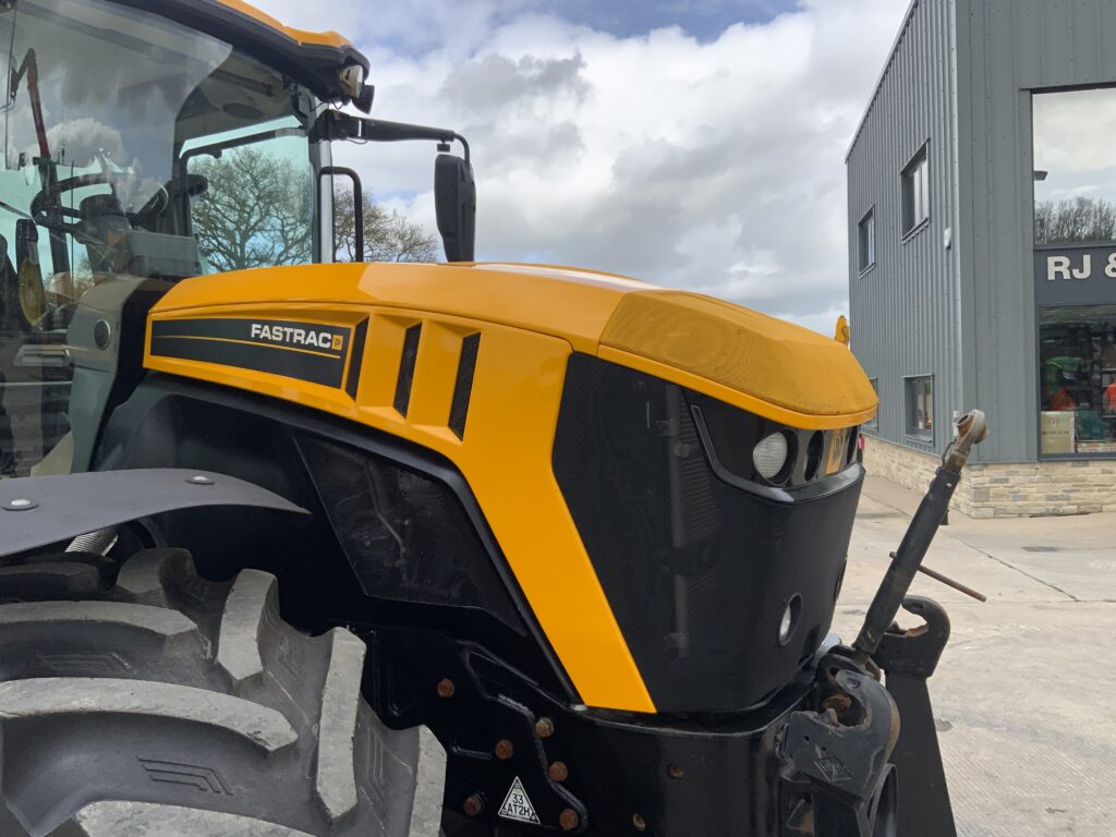JCB 4220 Fastrac Tractor (ST26288)