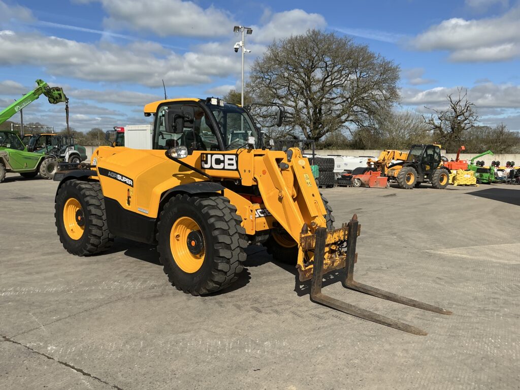 JCB 532-70 Agri Super Telehandler (ST25659)
