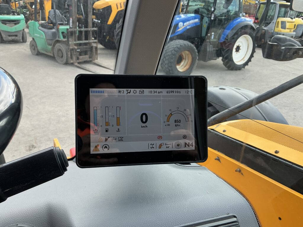 JCB 532-70 Agri Super Telehandler (ST25659)