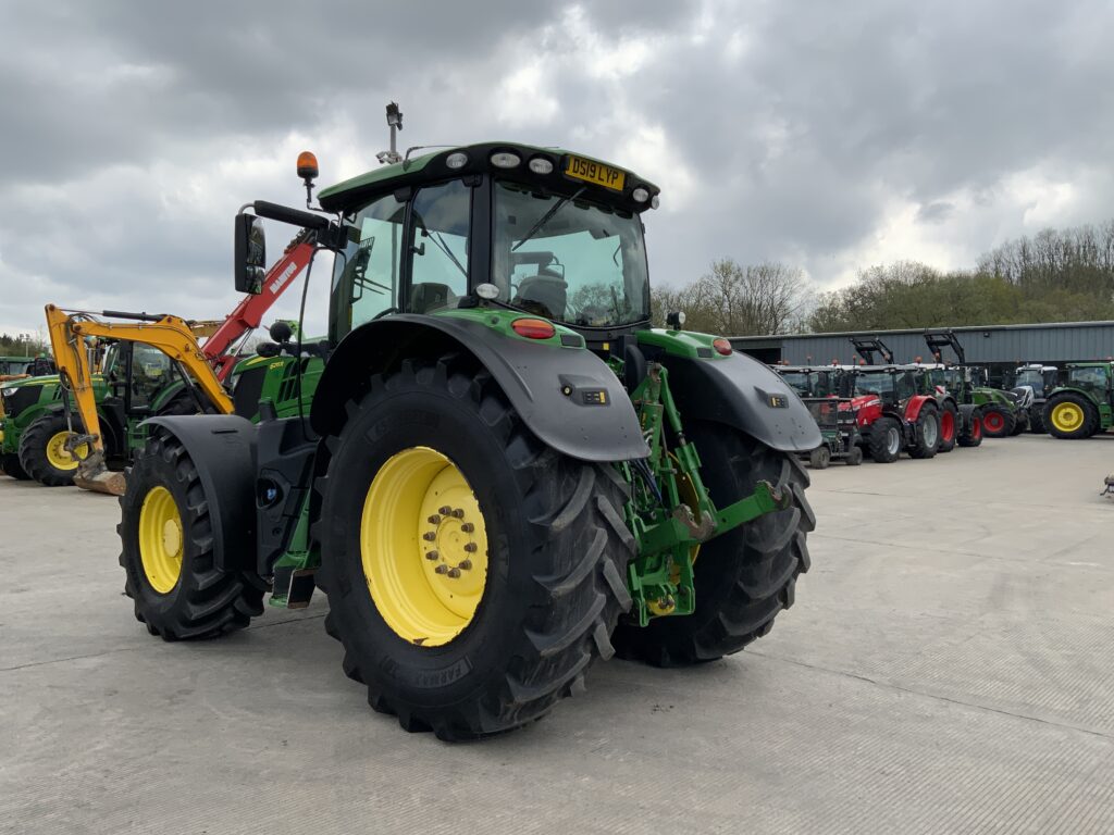 John Deere 6215R Premium Edition Tractor (ST26285)